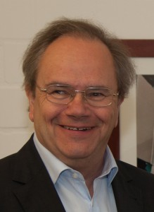 Dr. Wolfgang Bayer